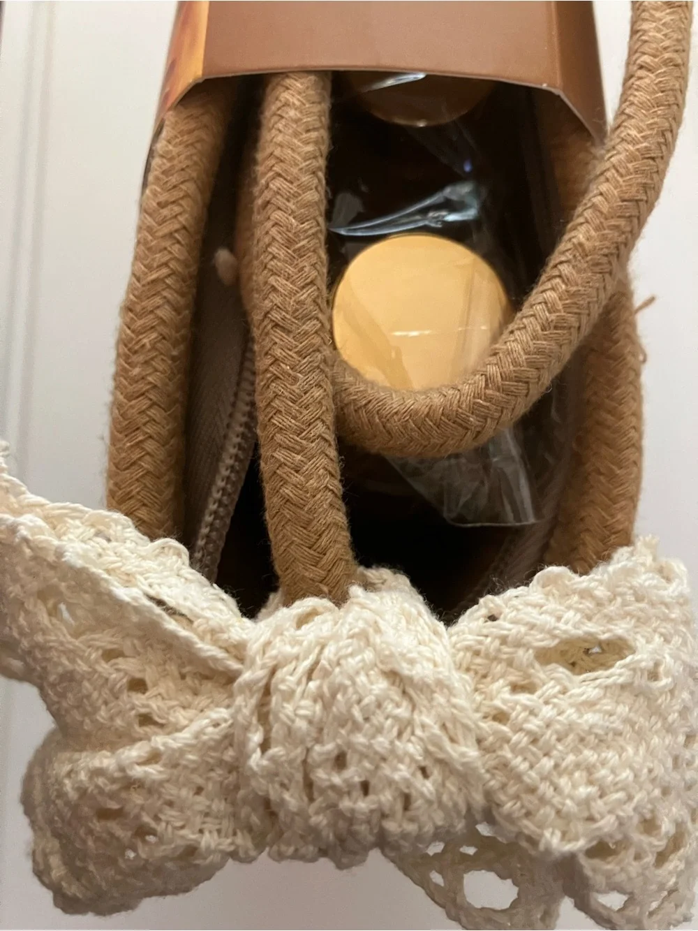 Coconut and Honey Almonds Spa Gift Set with bag